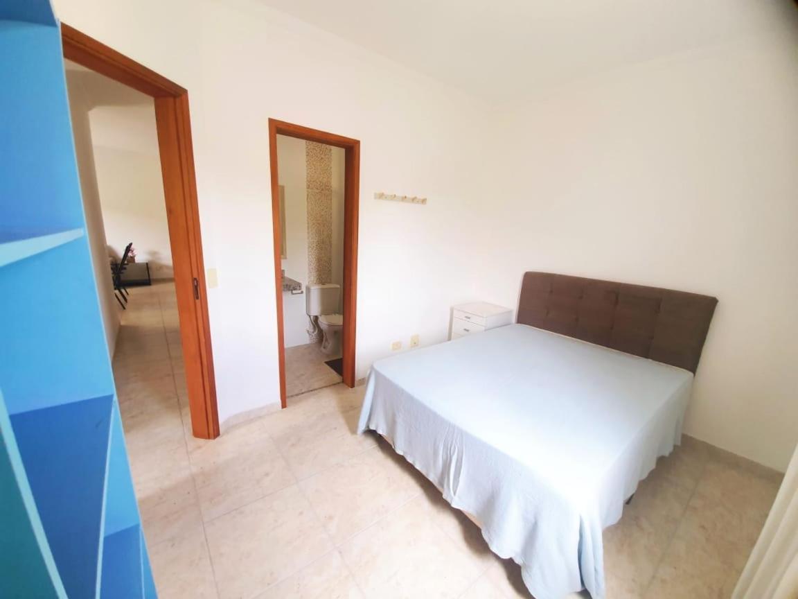 Lindo Apto Com 3 Quartos, Apenas 1 Quadra Da Praia Das Toninhas Apartment Ubatuba Ngoại thất bức ảnh